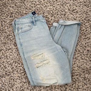 Hollister ultra high rise mom jeans size 7